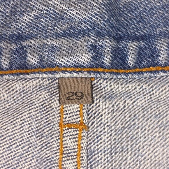 Carmar Women's Distressed High Rise Stretch Metal Grommets Raw Hem Jeans 29 EUC - Picture 9 of 9